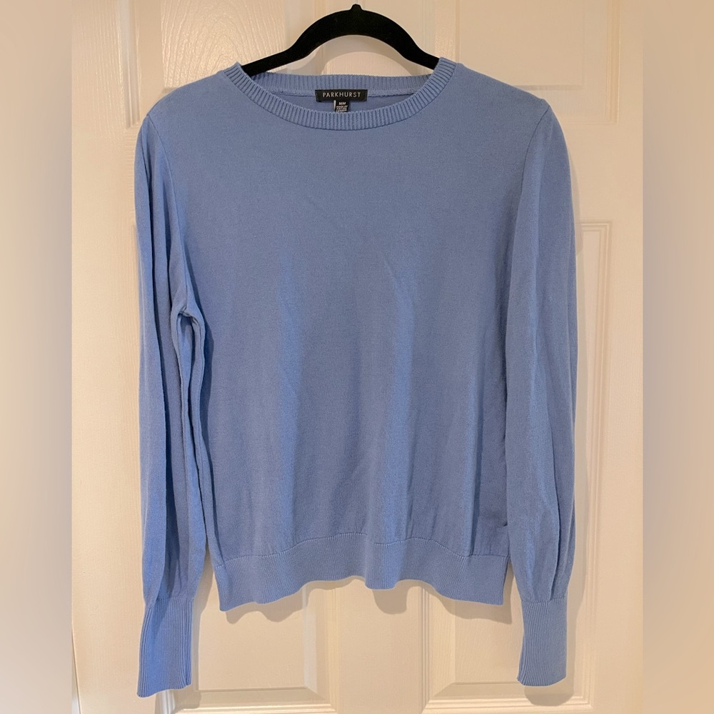 Parkhurst Light Blue Knit Sweater new Sz M
Matching wrap listed. Mostly cotton.